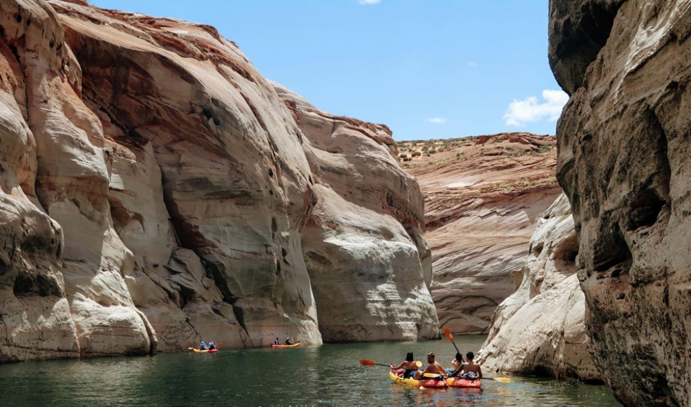 How to Prepare for a Houseboat Trip on Lake Powell